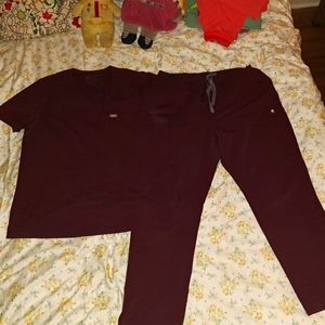 Figs XXL Maroon Scrubs Set